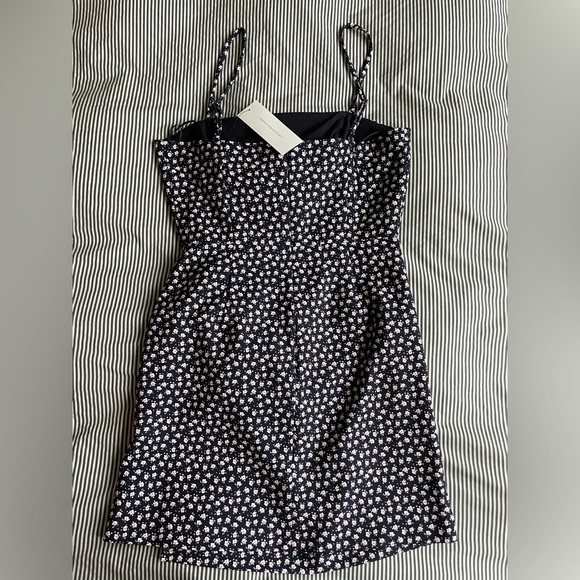 NWT French Connection Aura Ditsy Whisper Ruffle Dress 6 - Picture 6 of 6